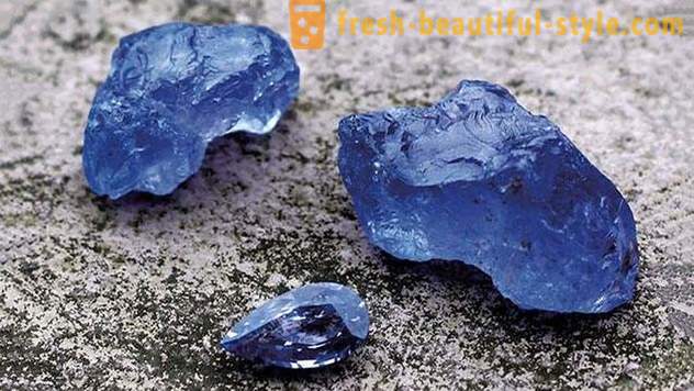 Niebieskie kamienie: zdjęcie, imię, właściwości, które są odpowiednie dla znaków zodiaku