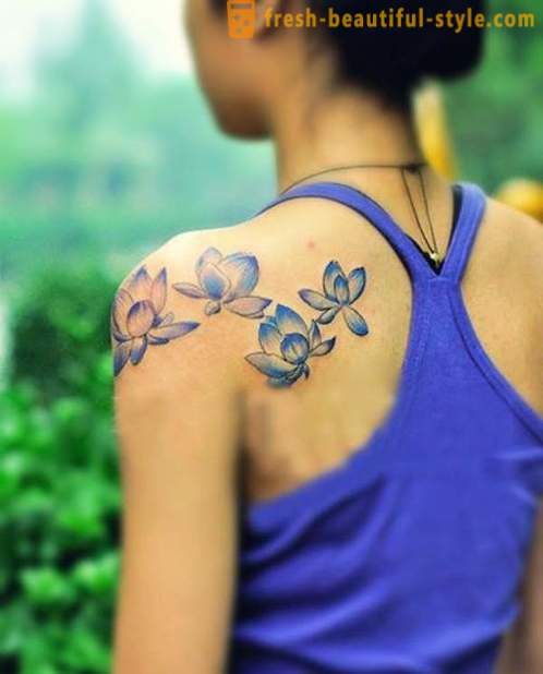 Tatuaż „Lotus”: implikacje dla dziewczynek