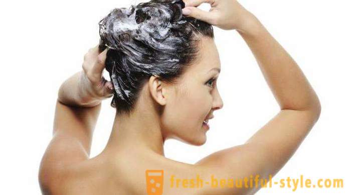 Skuteczny szampon do włosów przetłuszczających się: opinie, typów i producentów