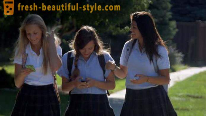 Spódnice szkolne dla nastolatków: modeli, stylów. Szkoła mody dla nastolatków