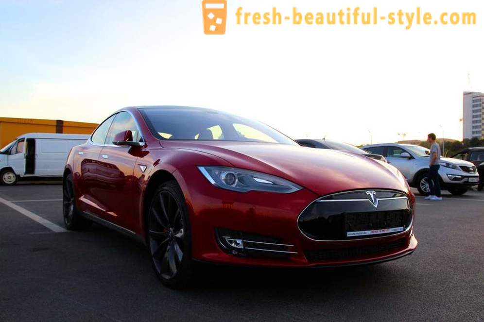 Właścicielem „Tesla” nie zgłosiła żadnych uszkodzeń i pół roku