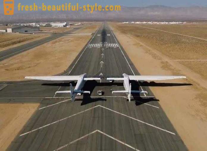 Największy samolot na świecie najszybciej i więcej