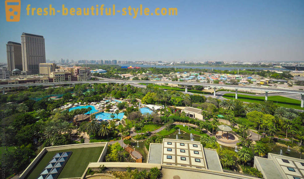 Chodzić na luksusowy hotel Grand Hyatt Dubai