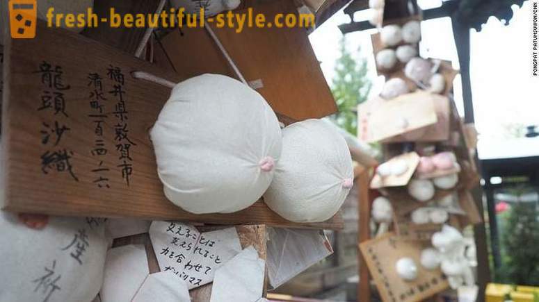 W Japonii jest świątynia poświęcona kobiecej piersi, i to jest w porządku
