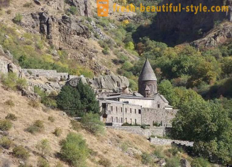 Dziwne i niezwykłe zabytki w Armenii