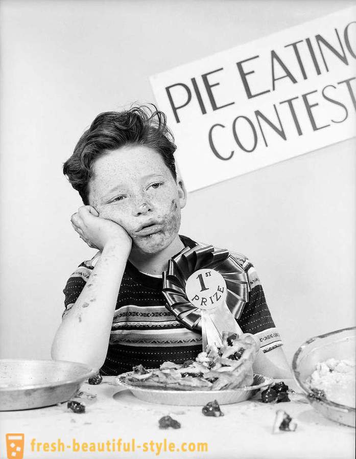1915-1987 roku: przetargi na konkurencyjnym jedzeniem