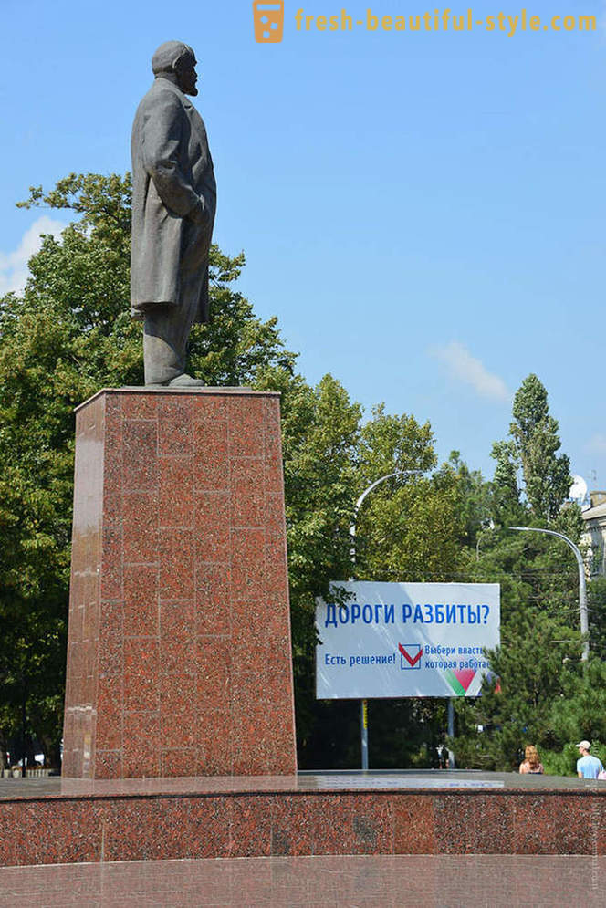 Spacer przez Noworosyjsk