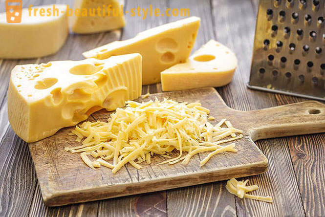 10 praktycznych wskazówek, jak jeść ser i nie przytyje