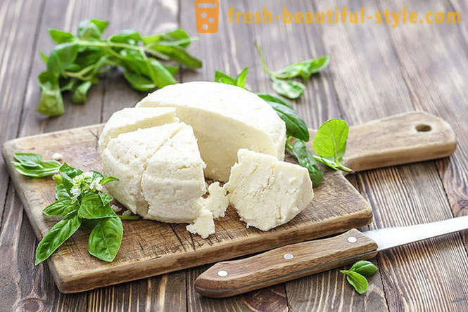 10 praktycznych wskazówek, jak jeść ser i nie przytyje