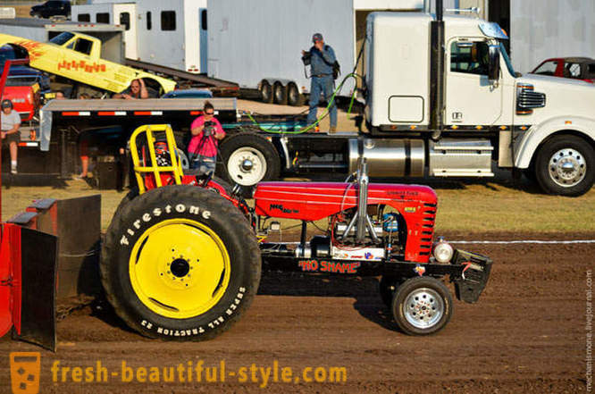 Traktory na steroidy lub wyścigu w Teksasie