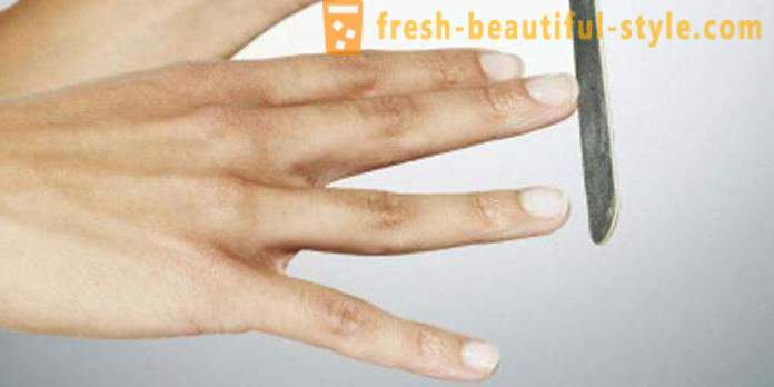 Białe plamy na paznokciach palców: przyczyny i leczenie