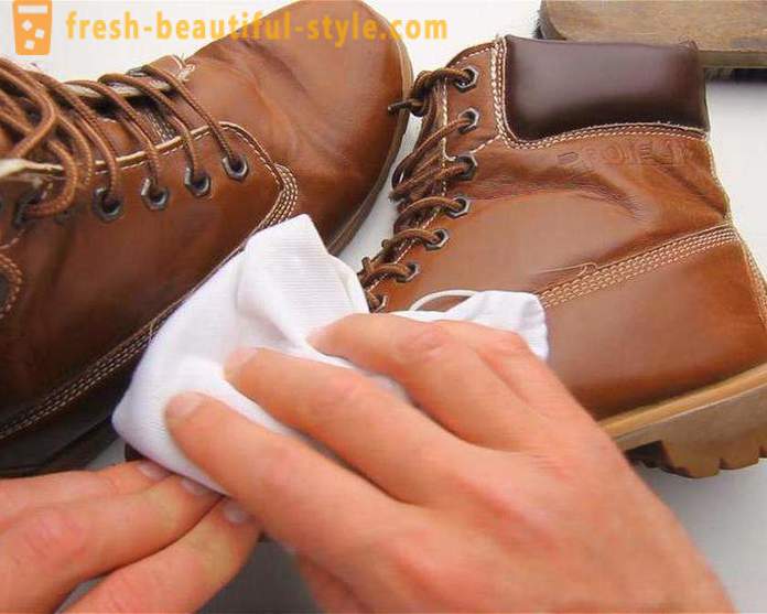 Jak rozciągnąć butem w domu: skuteczne techniki, metody i zalecenia