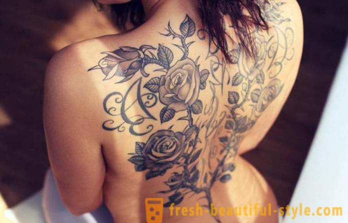 Tatuaże dla dziewczyn na plecach: Style, wzory, opcje