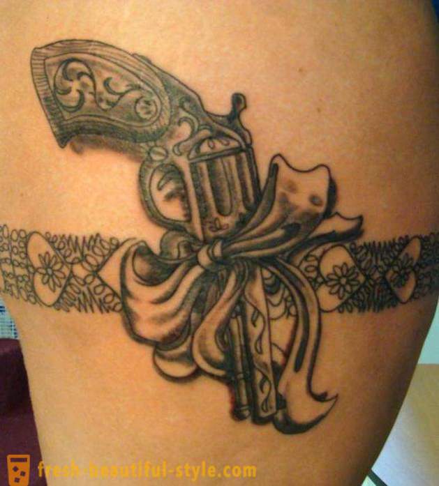 Tatuaż „pistolet” - twórcze szkic odważny i śmiały