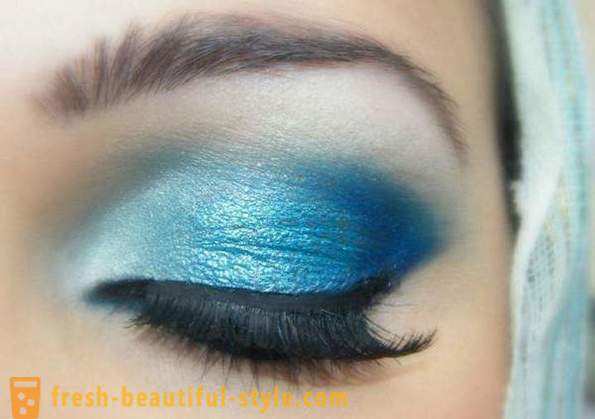 Makijaż na niebiesko-szare oczy: instrukcje krok po kroku ze zdjęciami