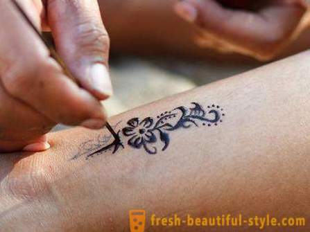Tatuaże z henny. Jak zrobić tymczasowe tatuaże z henny