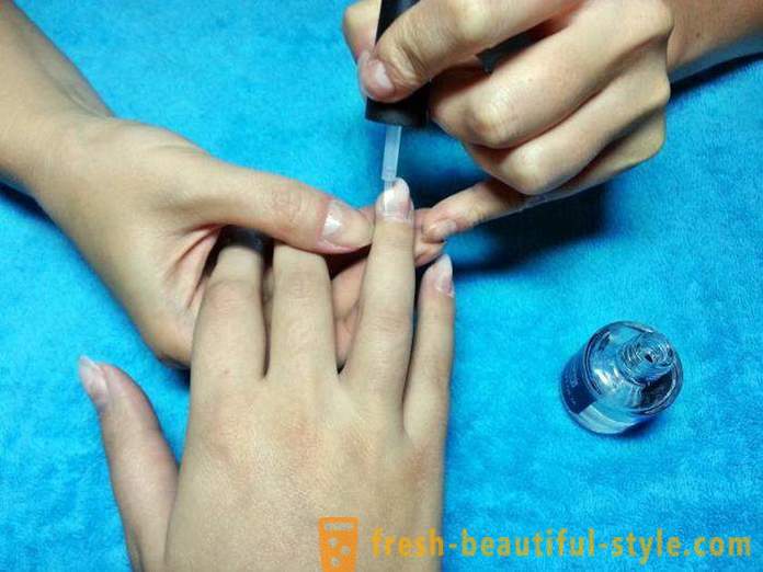 Korekta paznokcie żelowe: instrukcje krok po kroku. Korekta przedłużonych paznokci żelem
