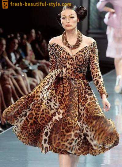 Leopard sukienka: w co się ubrać i jak się ubrać?